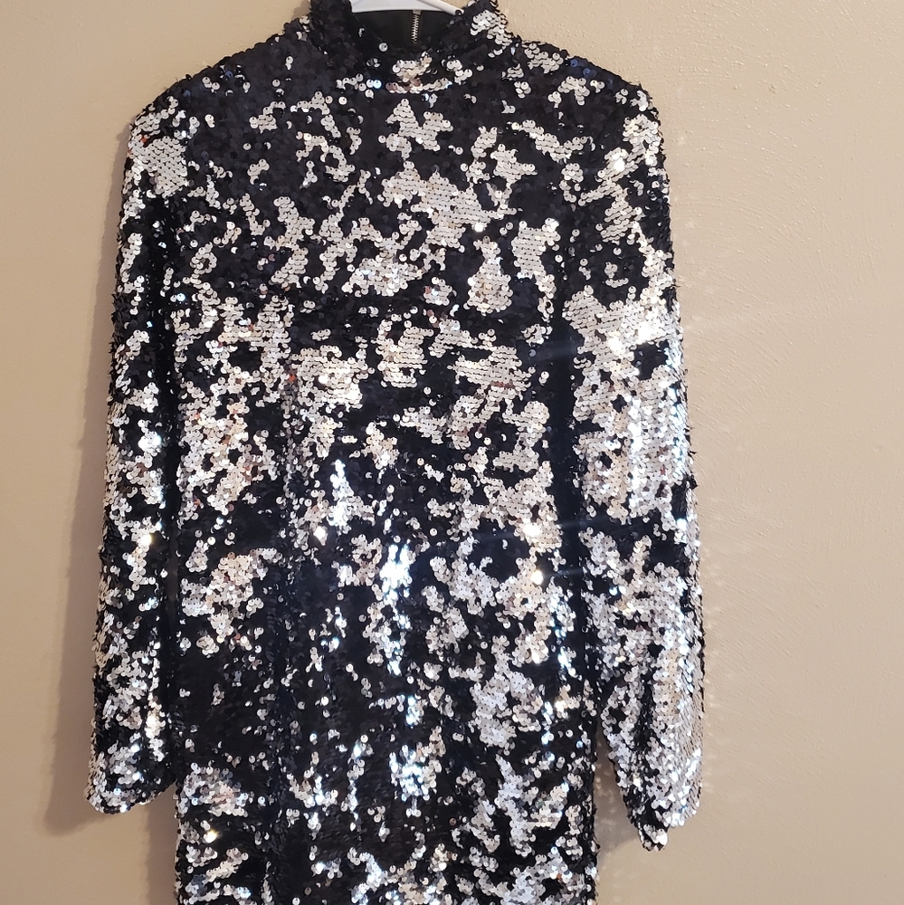 Six crisp days sequined dress